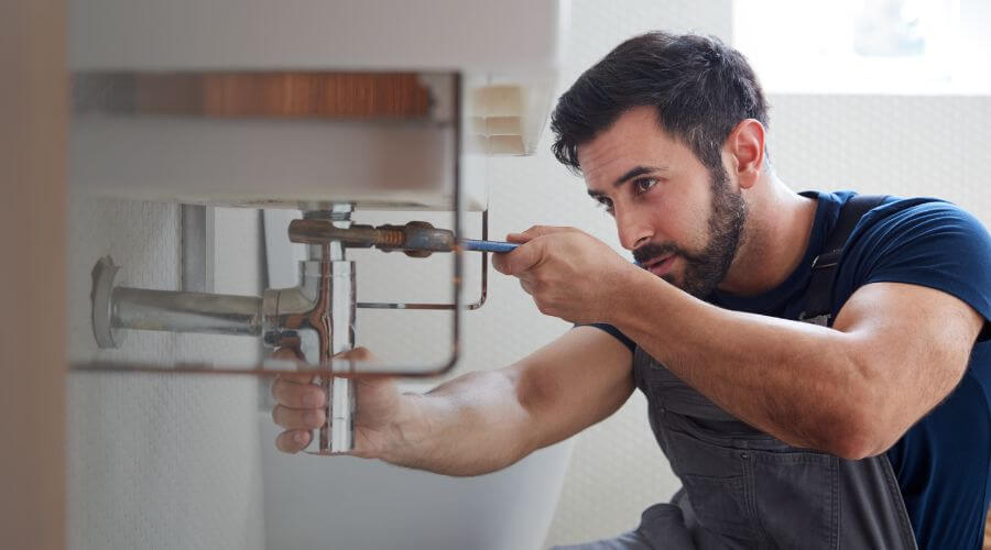 Professional water heater installation services in Donnellson, IL
